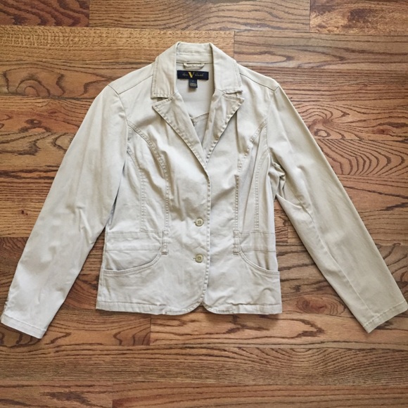 Gloria Vanderbilt Jackets & Blazers - Gloria Vanderbilt Jacket size medium